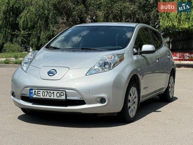 Серый Ниссан Лиф, объемом двигателя 0 л и пробегом 136 тыс. км за 7900 $, фото 1 на Automoto.ua