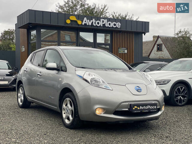 Серый Ниссан Лиф, объемом двигателя 0 л и пробегом 106 тыс. км за 8500 $, фото 1 на Automoto.ua