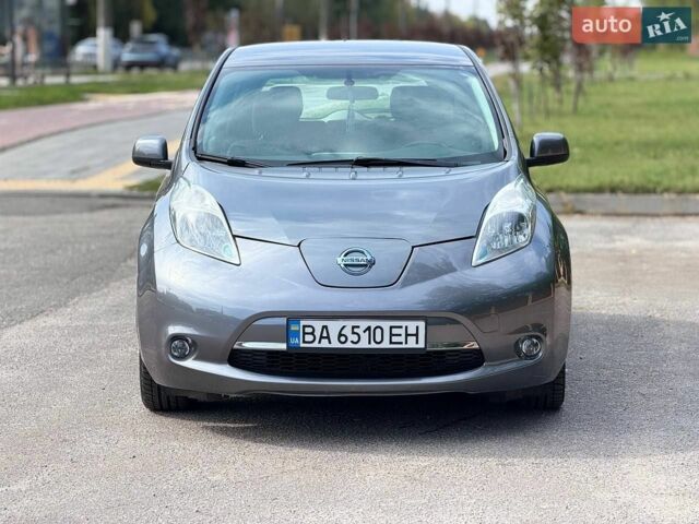 Серый Ниссан Лиф, объемом двигателя 0 л и пробегом 83 тыс. км за 6700 $, фото 1 на Automoto.ua