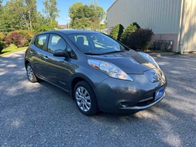 Серый Ниссан Лиф, объемом двигателя 0 л и пробегом 26 тыс. км за 2200 $, фото 1 на Automoto.ua