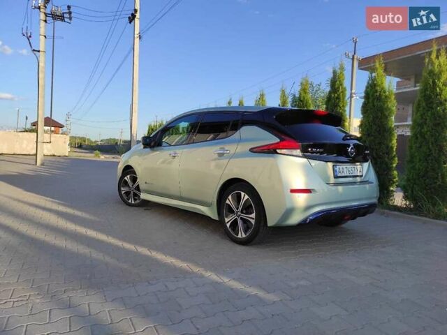 Серый Ниссан Лиф, объемом двигателя 0 л и пробегом 162 тыс. км за 13500 $, фото 1 на Automoto.ua