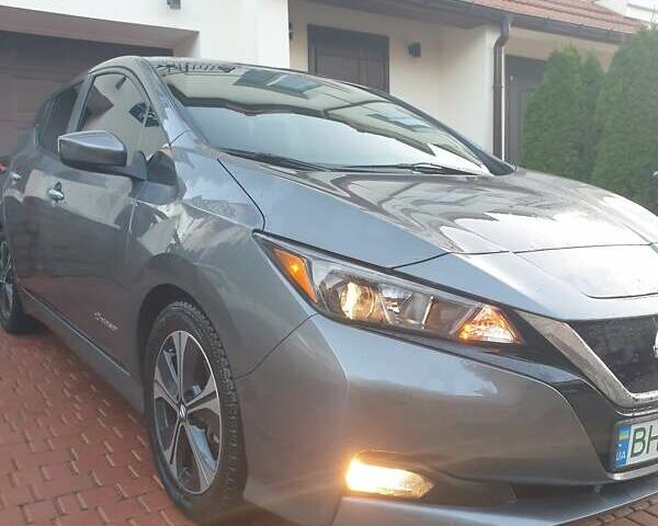 Сірий Ніссан Ліф, об'ємом двигуна 0 л та пробігом 34 тис. км за 15500 $, фото 1 на Automoto.ua