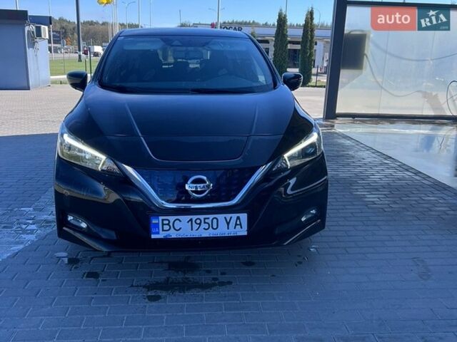 Серый Ниссан Лиф, объемом двигателя 0 л и пробегом 128 тыс. км за 12000 $, фото 1 на Automoto.ua