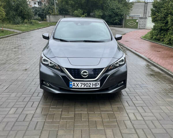 Серый Ниссан Лиф, объемом двигателя 0 л и пробегом 23 тыс. км за 26800 $, фото 1 на Automoto.ua