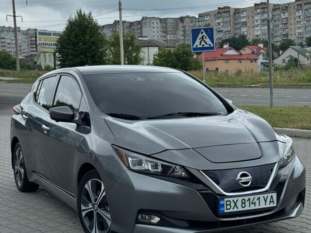 Сірий Ніссан Ліф, об'ємом двигуна 0 л та пробігом 94 тис. км за 13200 $, фото 1 на Automoto.ua