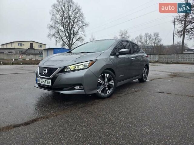 Серый Ниссан Лиф, объемом двигателя 0 л и пробегом 99 тыс. км за 12500 $, фото 1 на Automoto.ua