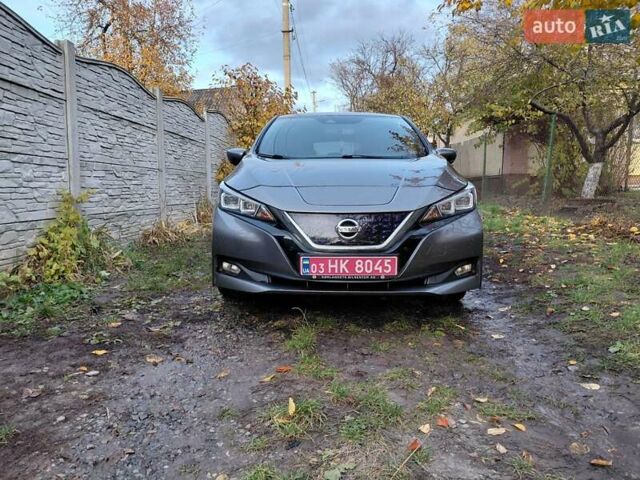 Серый Ниссан Лиф, объемом двигателя 0 л и пробегом 98 тыс. км за 13200 $, фото 1 на Automoto.ua