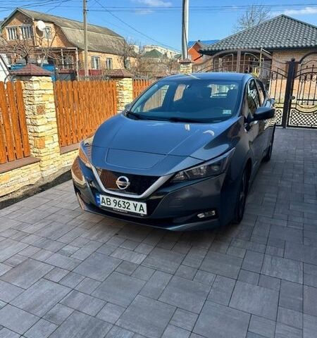 Серый Ниссан Лиф, объемом двигателя 0 л и пробегом 66 тыс. км за 13600 $, фото 1 на Automoto.ua