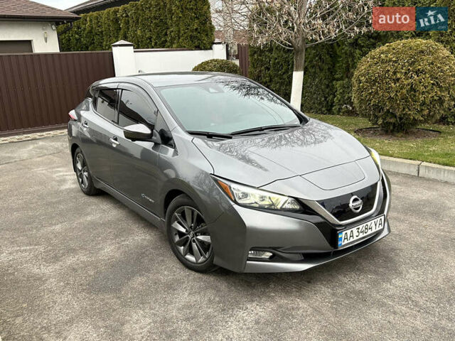 Сірий Ніссан Ліф, об'ємом двигуна 0 л та пробігом 45 тис. км за 12800 $, фото 1 на Automoto.ua