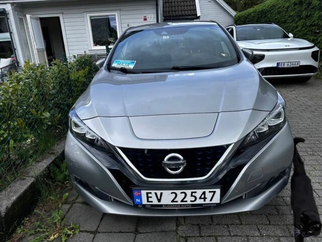 Серый Ниссан Лиф, объемом двигателя 0 л и пробегом 85 тыс. км за 12200 $, фото 1 на Automoto.ua