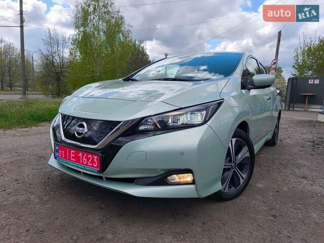 Серый Ниссан Лиф, объемом двигателя 0 л и пробегом 116 тыс. км за 12499 $, фото 1 на Automoto.ua