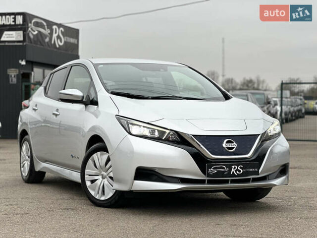 Серый Ниссан Лиф, объемом двигателя 0 л и пробегом 57 тыс. км за 11700 $, фото 1 на Automoto.ua