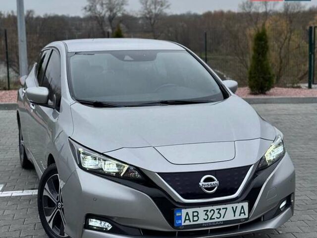 Серый Ниссан Лиф, объемом двигателя 0 л и пробегом 73 тыс. км за 13800 $, фото 1 на Automoto.ua