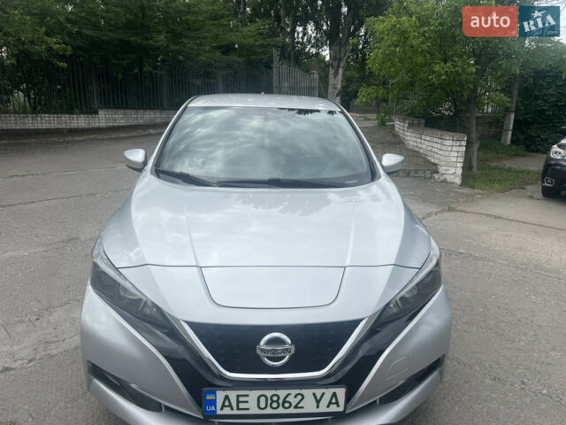 Серый Ниссан Лиф, объемом двигателя 0 л и пробегом 45 тыс. км за 16200 $, фото 1 на Automoto.ua