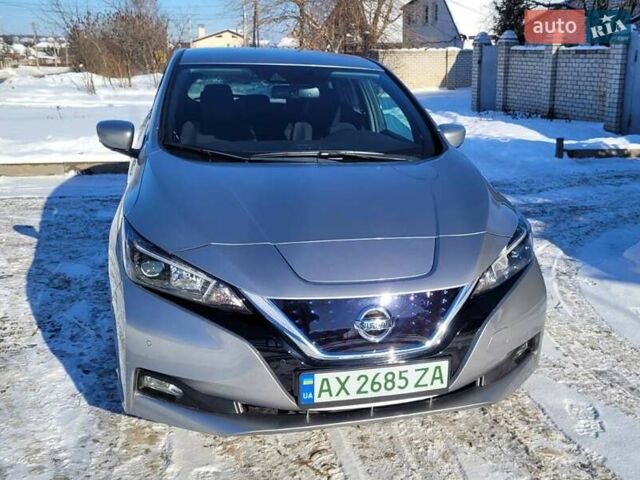 Сірий Ніссан Ліф, об'ємом двигуна 0 л та пробігом 46 тис. км за 13100 $, фото 1 на Automoto.ua