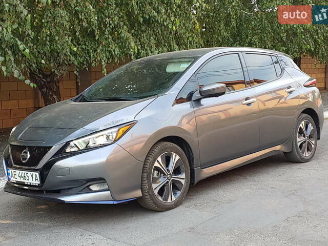 Сірий Ніссан Ліф, об'ємом двигуна 0 л та пробігом 32 тис. км за 18188 $, фото 1 на Automoto.ua