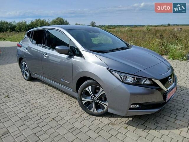 Серый Ниссан Лиф, объемом двигателя 0 л и пробегом 75 тыс. км за 14500 $, фото 1 на Automoto.ua