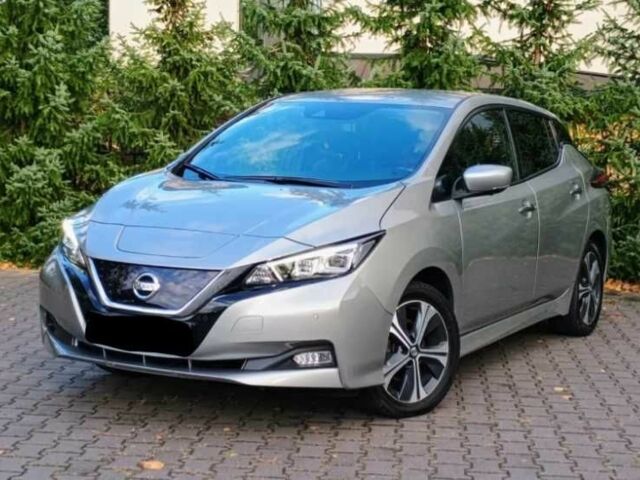 Серый Ниссан Лиф, объемом двигателя 0 л и пробегом 49 тыс. км за 13900 $, фото 1 на Automoto.ua