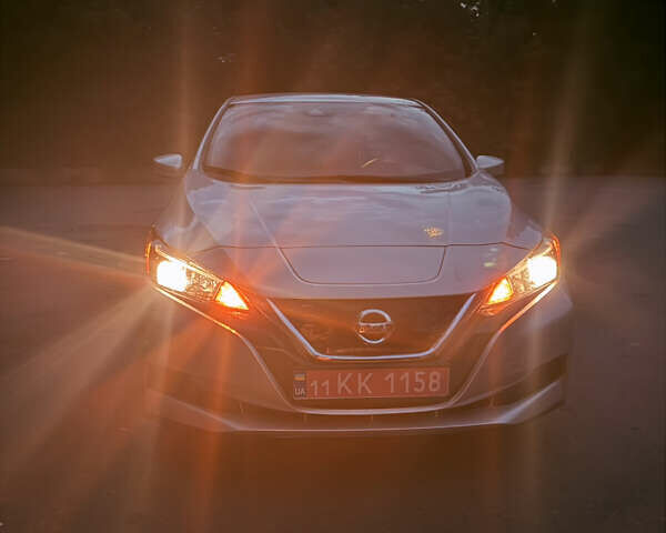 Сірий Ніссан Ліф, об'ємом двигуна 0 л та пробігом 66 тис. км за 16999 $, фото 1 на Automoto.ua