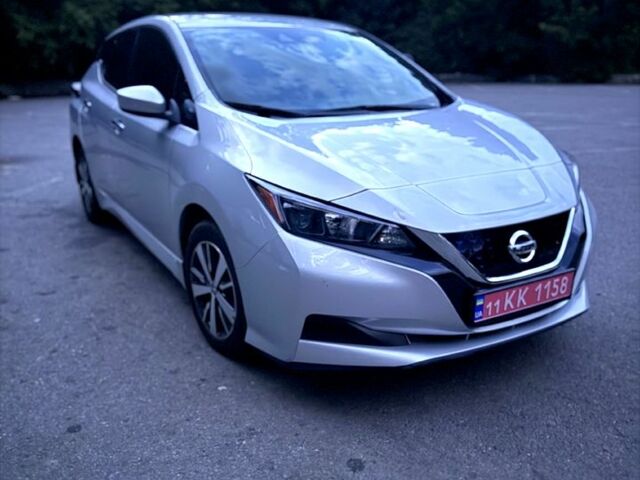 Сірий Ніссан Ліф, об'ємом двигуна 0.11 л та пробігом 66 тис. км за 16999 $, фото 1 на Automoto.ua