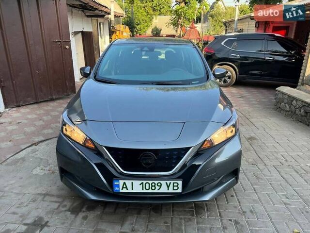 Сірий Ніссан Ліф, об'ємом двигуна 0 л та пробігом 4 тис. км за 15500 $, фото 1 на Automoto.ua