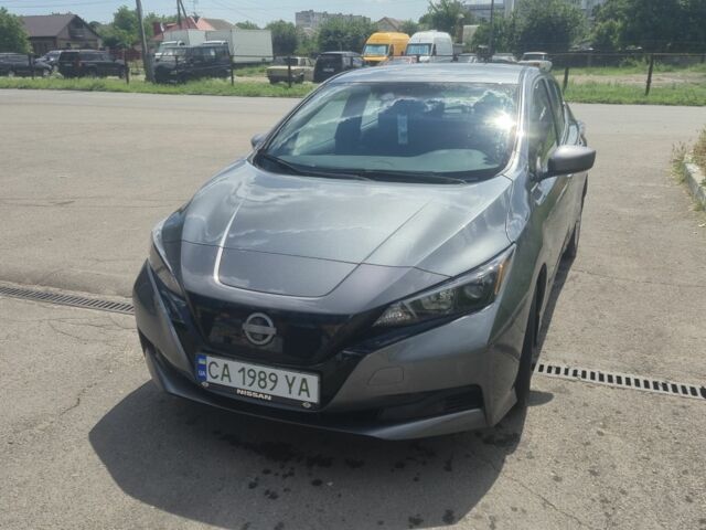 Серый Ниссан Лиф, объемом двигателя 0 л и пробегом 12 тыс. км за 1840 $, фото 1 на Automoto.ua