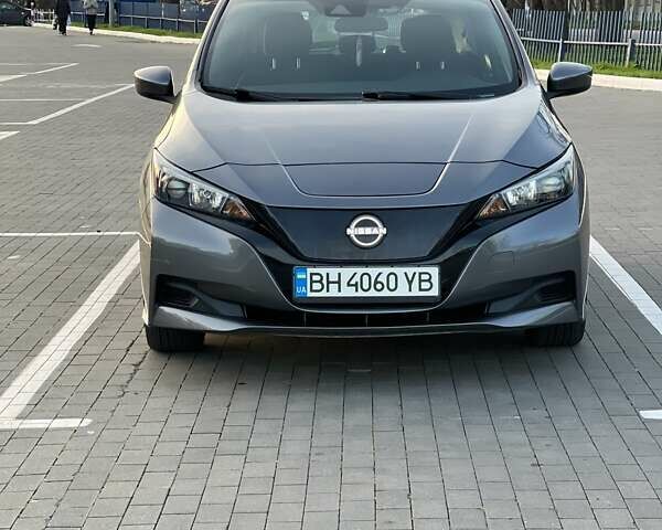 Сірий Ніссан Ліф, об'ємом двигуна 0 л та пробігом 24 тис. км за 17500 $, фото 1 на Automoto.ua
