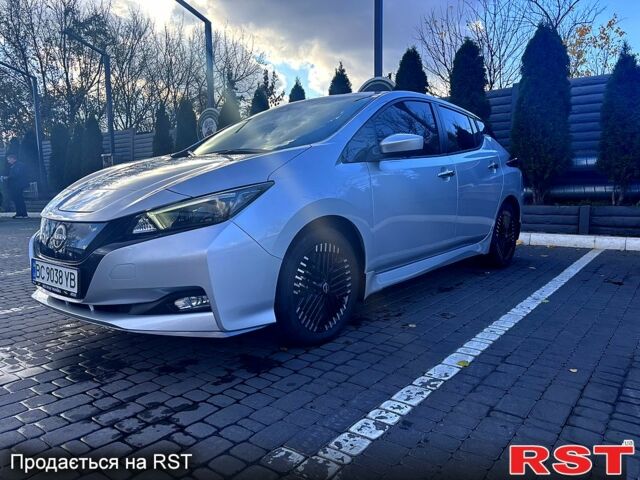 Серый Ниссан Лиф, объемом двигателя 0 л и пробегом 1000 тыс. км за 21999 $, фото 1 на Automoto.ua