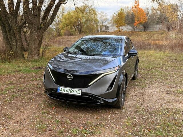 Серый Ниссан Лиф, объемом двигателя 0 л и пробегом 12 тыс. км за 27300 $, фото 1 на Automoto.ua