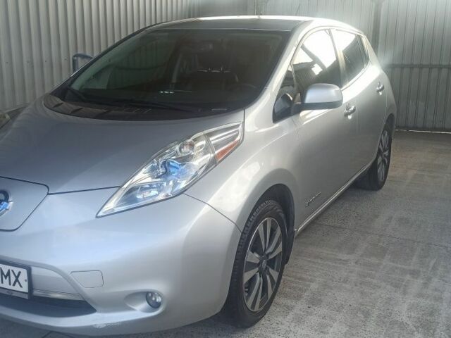 Серый Ниссан Лиф, объемом двигателя 0 л и пробегом 142 тыс. км за 7400 $, фото 1 на Automoto.ua