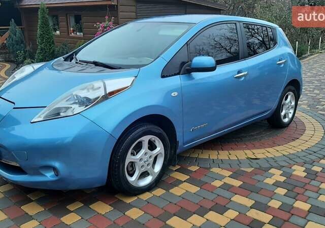 Синий Ниссан Лиф, объемом двигателя 0 л и пробегом 126 тыс. км за 4600 $, фото 1 на Automoto.ua