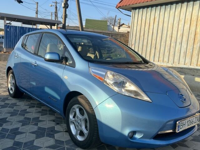 Синій Ніссан Ліф, об'ємом двигуна 0 л та пробігом 160 тис. км за 5200 $, фото 1 на Automoto.ua