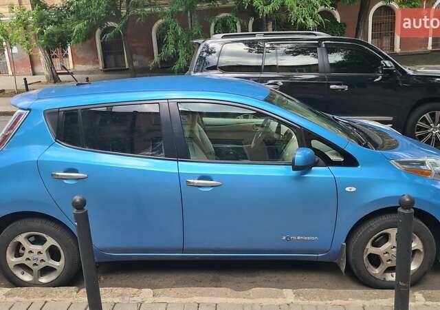Синій Ніссан Ліф, об'ємом двигуна 0 л та пробігом 220 тис. км за 7800 $, фото 1 на Automoto.ua