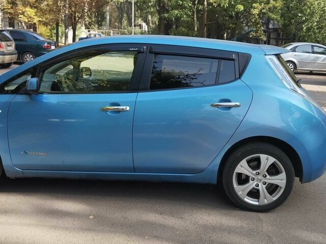 Синій Ніссан Ліф, об'ємом двигуна 0 л та пробігом 154 тис. км за 5522 $, фото 1 на Automoto.ua
