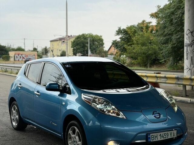 Синій Ніссан Ліф, об'ємом двигуна 0 л та пробігом 170 тис. км за 3800 $, фото 1 на Automoto.ua