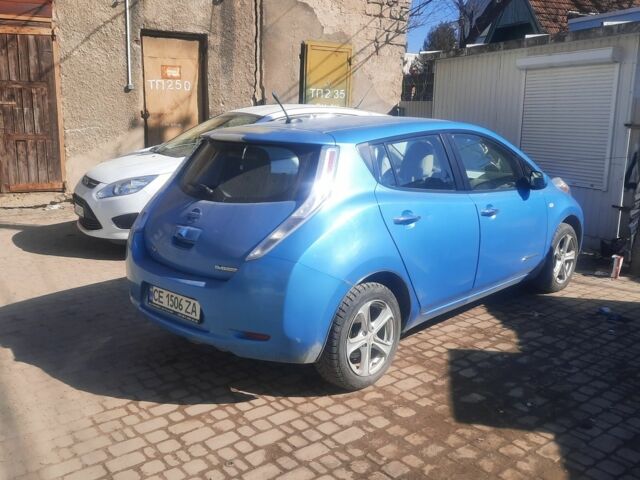 Синий Ниссан Лиф, объемом двигателя 0 л и пробегом 143 тыс. км за 4800 $, фото 1 на Automoto.ua