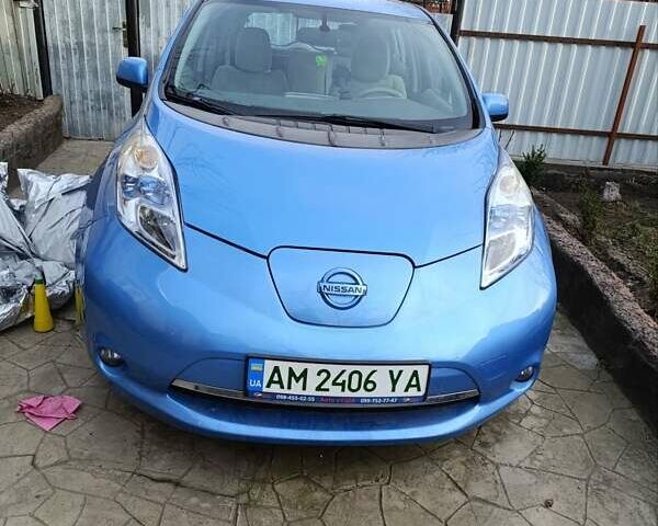 Синий Ниссан Лиф, объемом двигателя 0 л и пробегом 88 тыс. км за 5500 $, фото 1 на Automoto.ua
