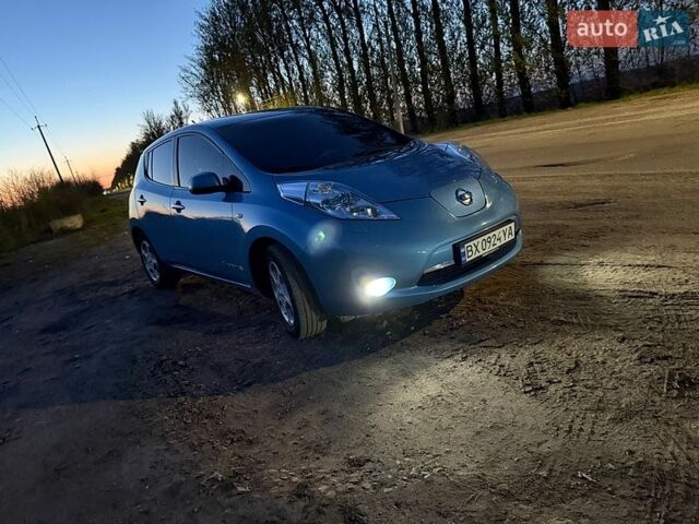 Синий Ниссан Лиф, объемом двигателя 0 л и пробегом 180 тыс. км за 11700 $, фото 1 на Automoto.ua