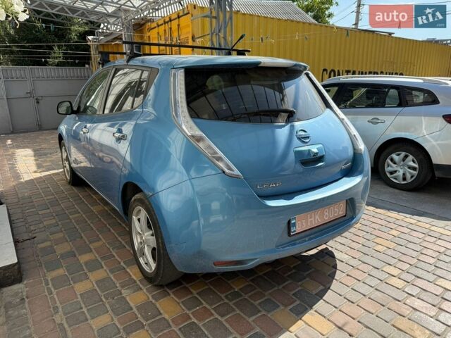 Синий Ниссан Лиф, объемом двигателя 0 л и пробегом 163 тыс. км за 4890 $, фото 1 на Automoto.ua