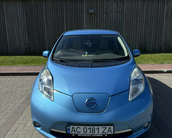 Синий Ниссан Лиф, объемом двигателя 0 л и пробегом 154 тыс. км за 5900 $, фото 1 на Automoto.ua