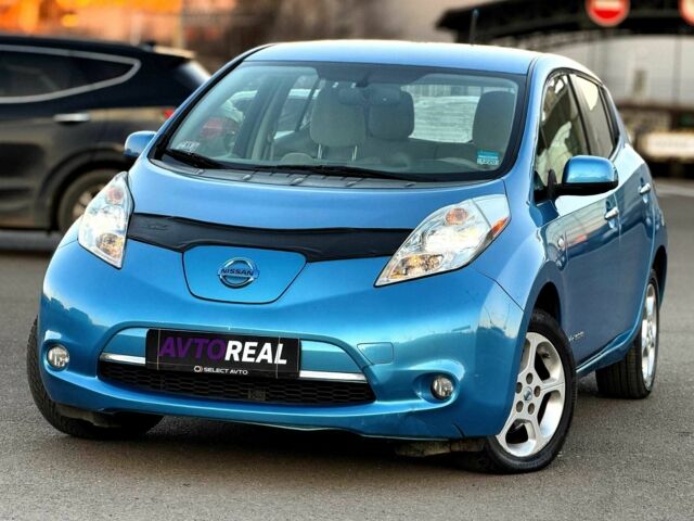 Синий Ниссан Лиф, объемом двигателя 2 л и пробегом 119 тыс. км за 4300 $, фото 1 на Automoto.ua