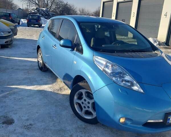 Синий Ниссан Лиф, объемом двигателя 0 л и пробегом 171 тыс. км за 4999 $, фото 1 на Automoto.ua