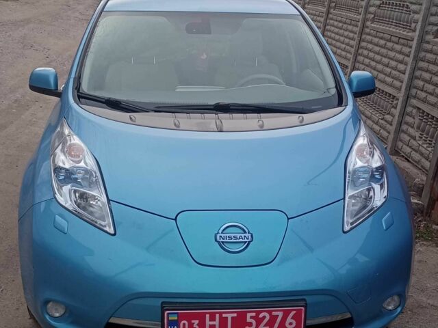 Синий Ниссан Лиф, объемом двигателя 0 л и пробегом 147 тыс. км за 5200 $, фото 1 на Automoto.ua