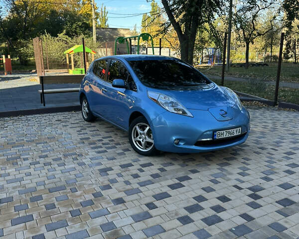 Синій Ніссан Ліф, об'ємом двигуна 0 л та пробігом 140 тис. км за 5500 $, фото 1 на Automoto.ua