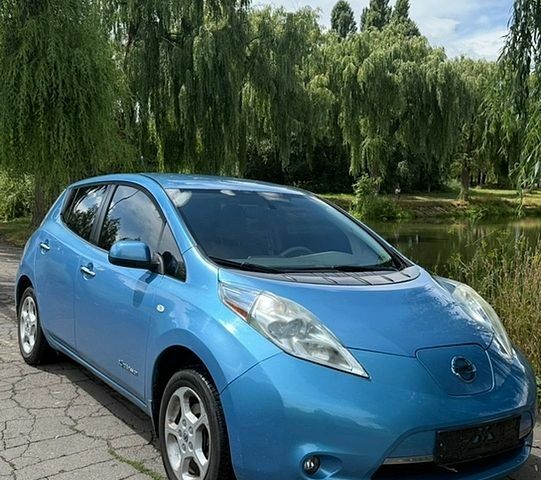 Синій Ніссан Ліф, об'ємом двигуна 0 л та пробігом 170 тис. км за 7100 $, фото 1 на Automoto.ua