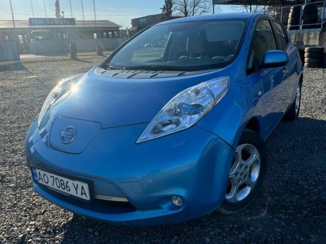 Синий Ниссан Лиф, объемом двигателя 0 л и пробегом 212 тыс. км за 3500 $, фото 1 на Automoto.ua