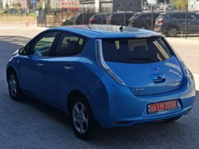 Синий Ниссан Лиф, объемом двигателя 0 л и пробегом 110 тыс. км за 5999 $, фото 1 на Automoto.ua