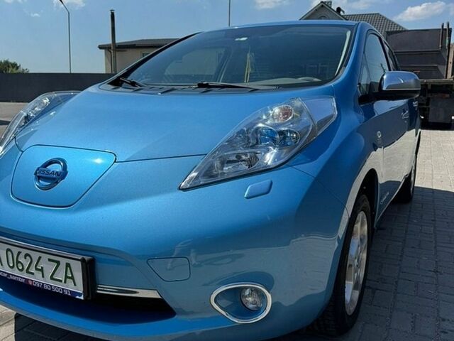 Синий Ниссан Лиф, объемом двигателя 0 л и пробегом 105 тыс. км за 6500 $, фото 1 на Automoto.ua