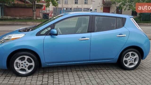 Синий Ниссан Лиф, объемом двигателя 0 л и пробегом 133 тыс. км за 5750 $, фото 1 на Automoto.ua