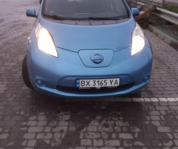 Синий Ниссан Лиф, объемом двигателя 0 л и пробегом 119 тыс. км за 7050 $, фото 1 на Automoto.ua